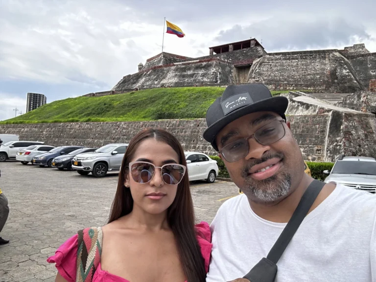 Wid with a friend in front of Castillo San Felipe de Barajas, Cartagena